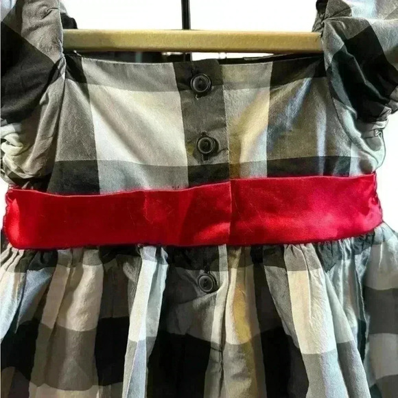 Old Navy - Picture 5 of 7